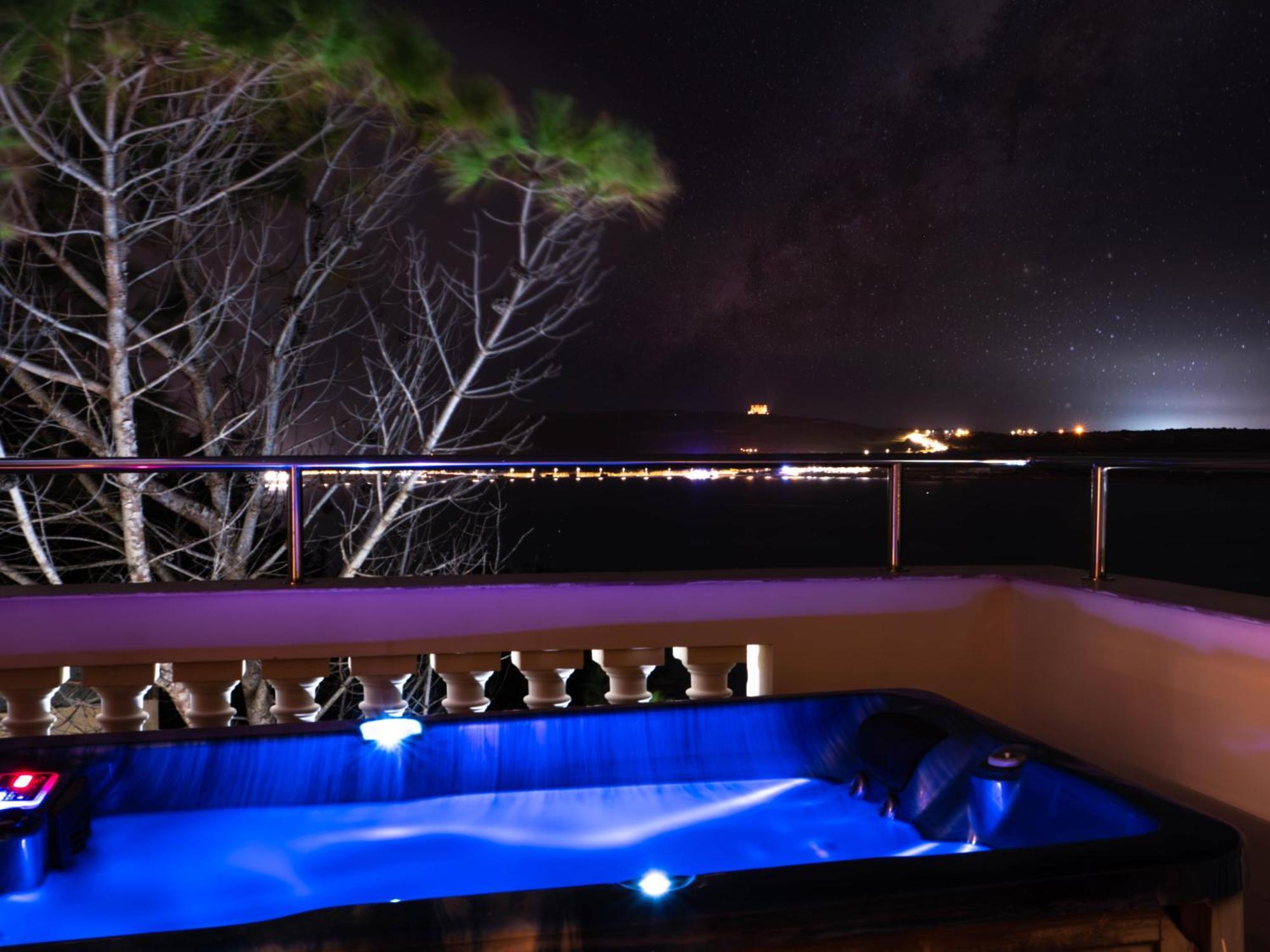 Villa Palma - Sunset Sea Views With Pool, Jacuzzi, Sauna And Games Room Mellieħa Exterior foto